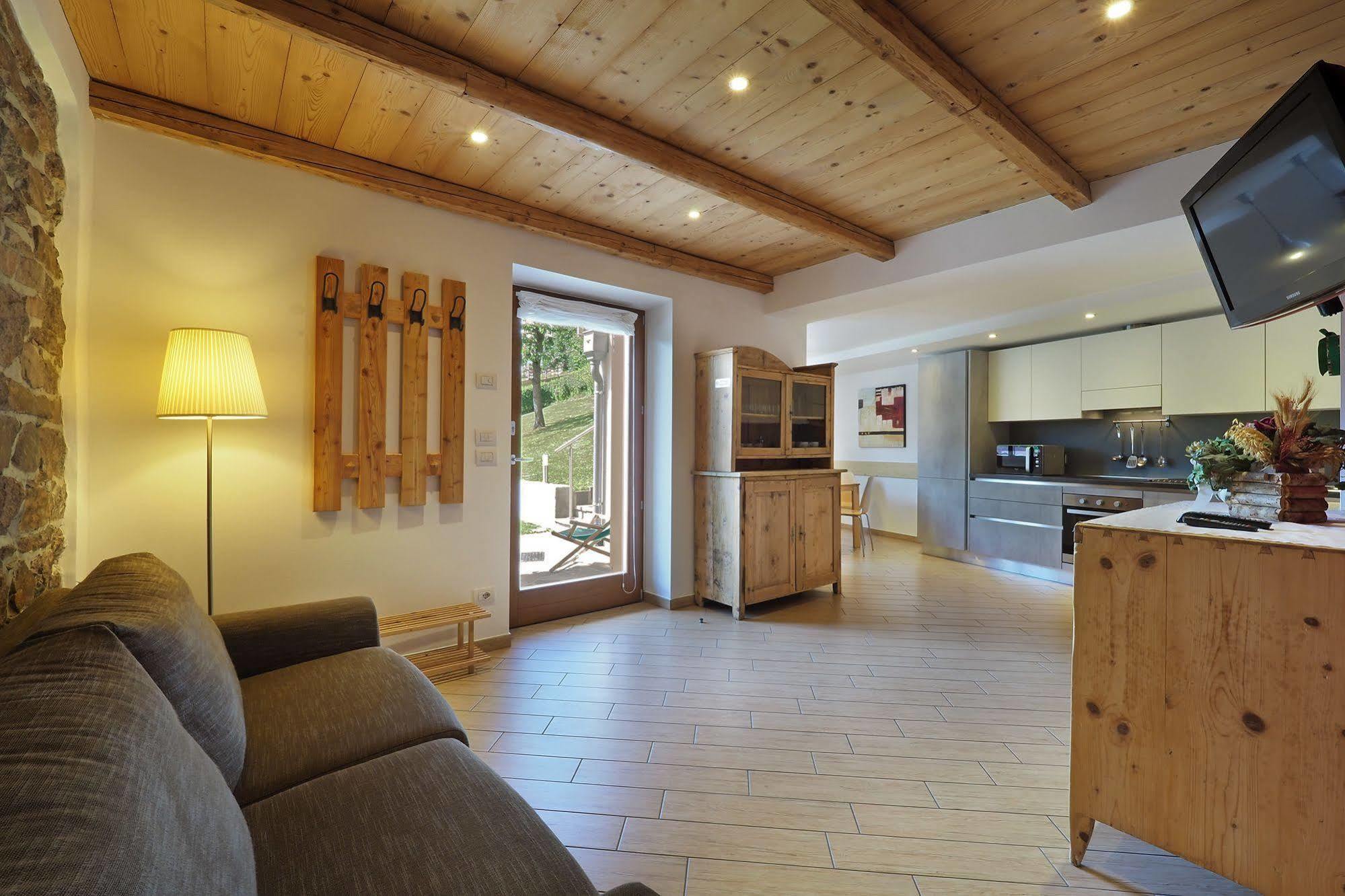 קאבאלס Villa Prafiori מראה חיצוני תמונה